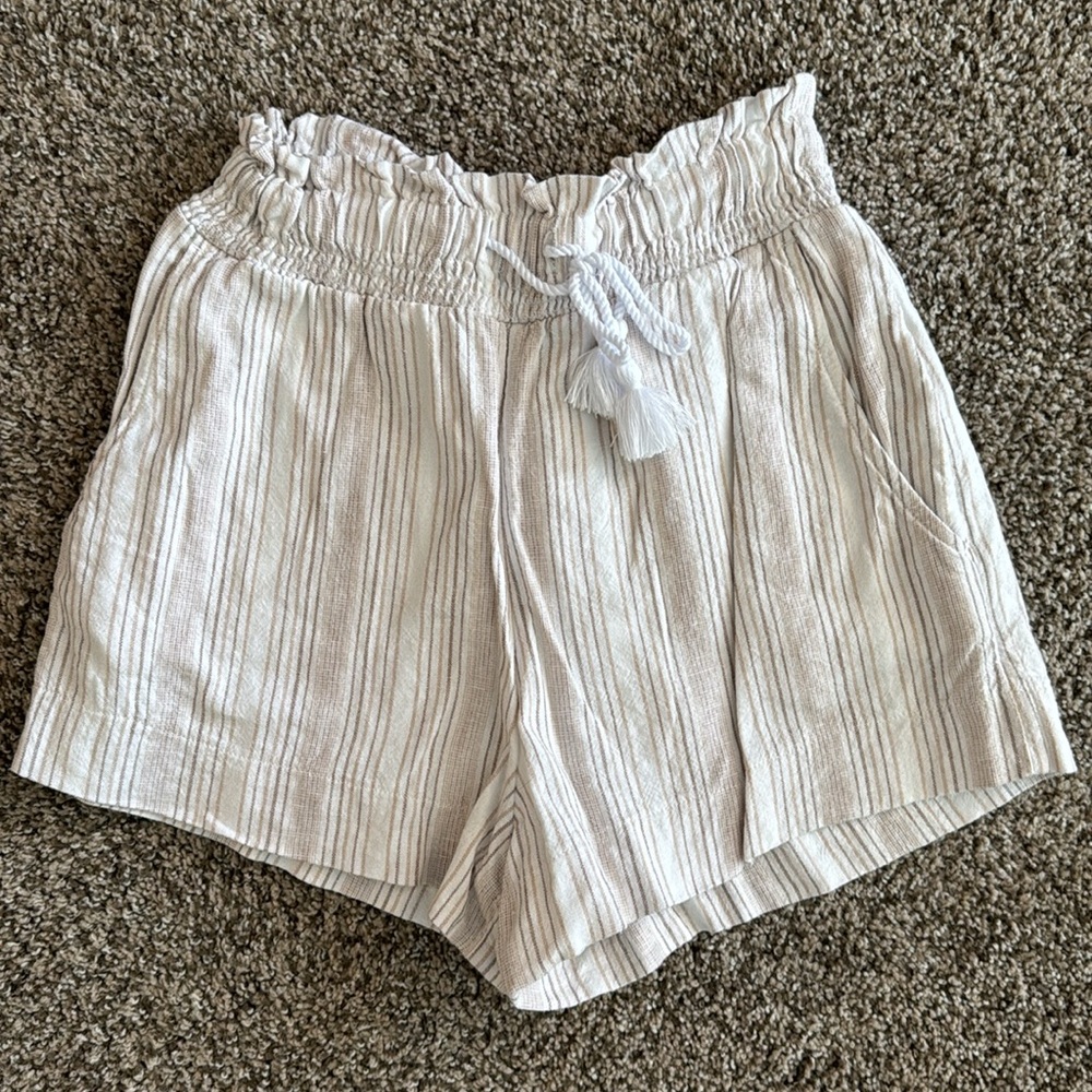 Abercrombie and Fitch linen shorts